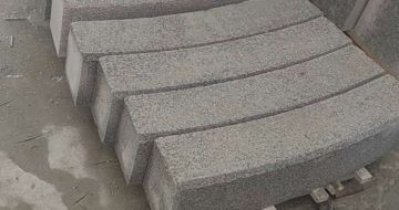 金昌芝麻白弧形路牙石