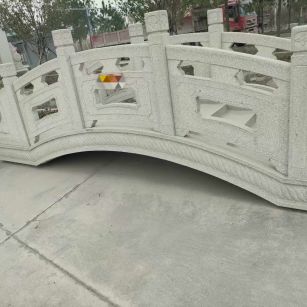金昌芝麻白拱桥，石桥
