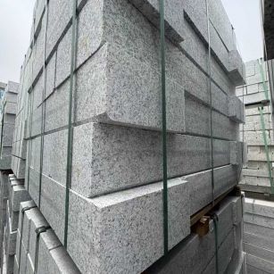 金昌芝麻白路牙石 马路牙子