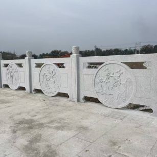 金昌芝麻白河道栏杆 石材栏杆