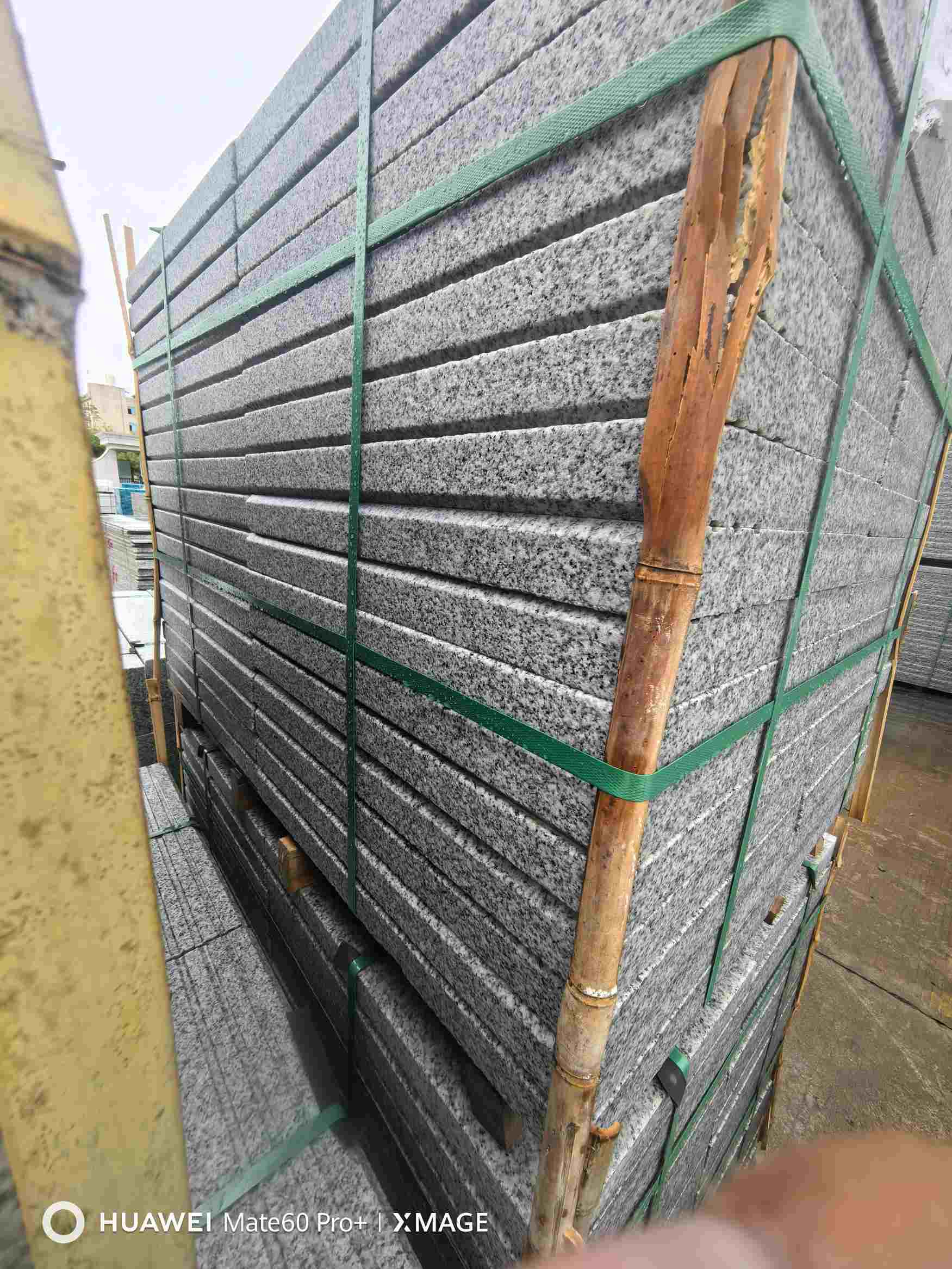 金昌芝麻白楼梯踏步室外