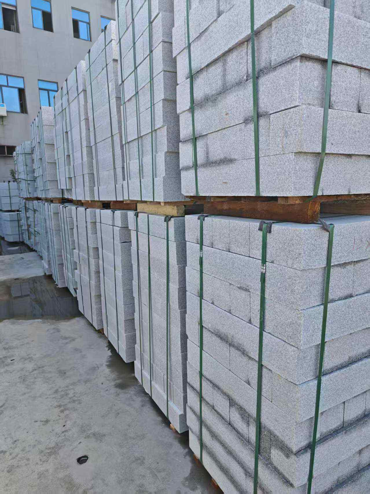 金昌芝麻白路牙石，路侧石