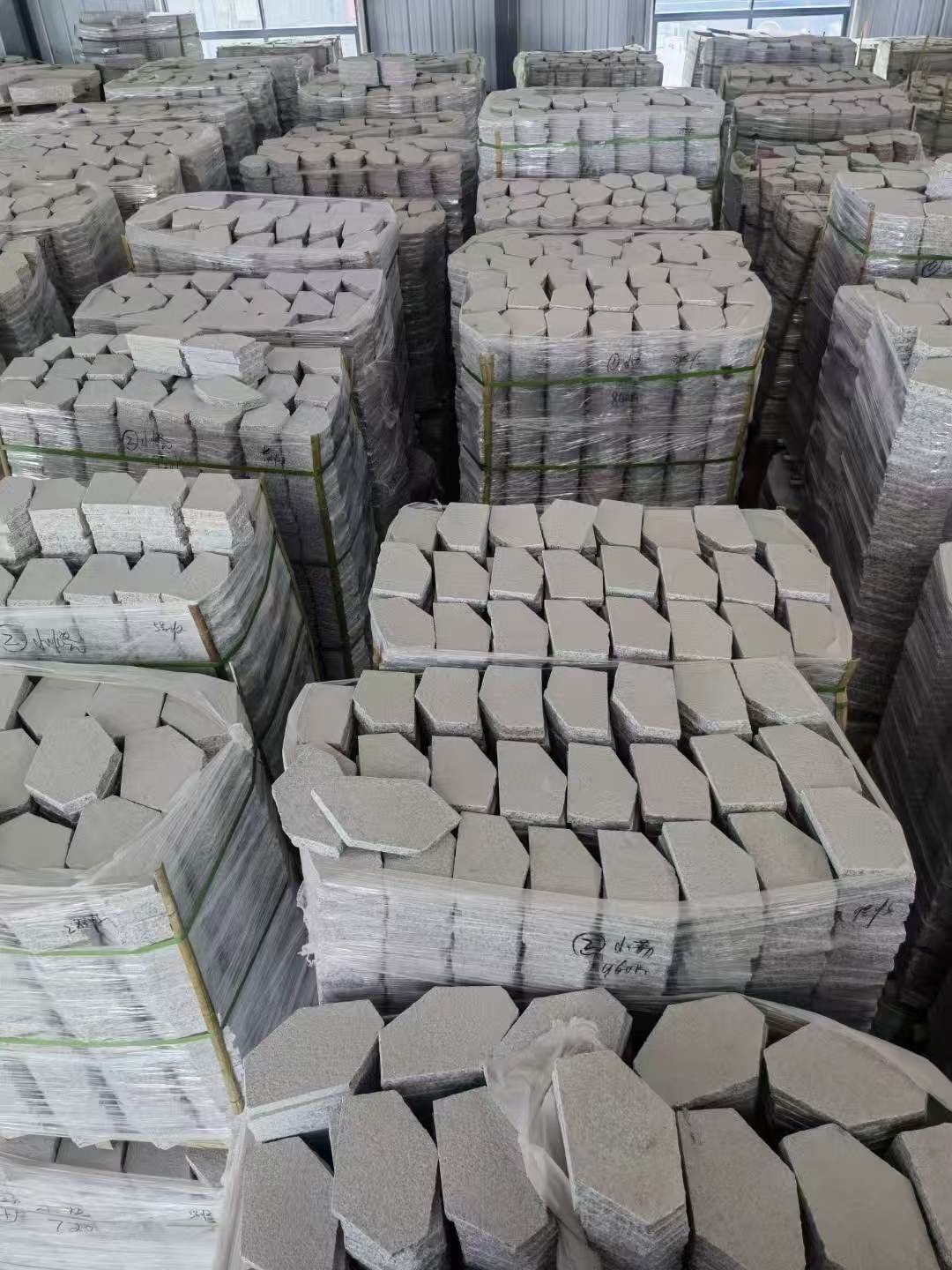 金昌芝麻白石材冰裂纹，碎拼。